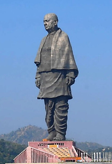 statue 1